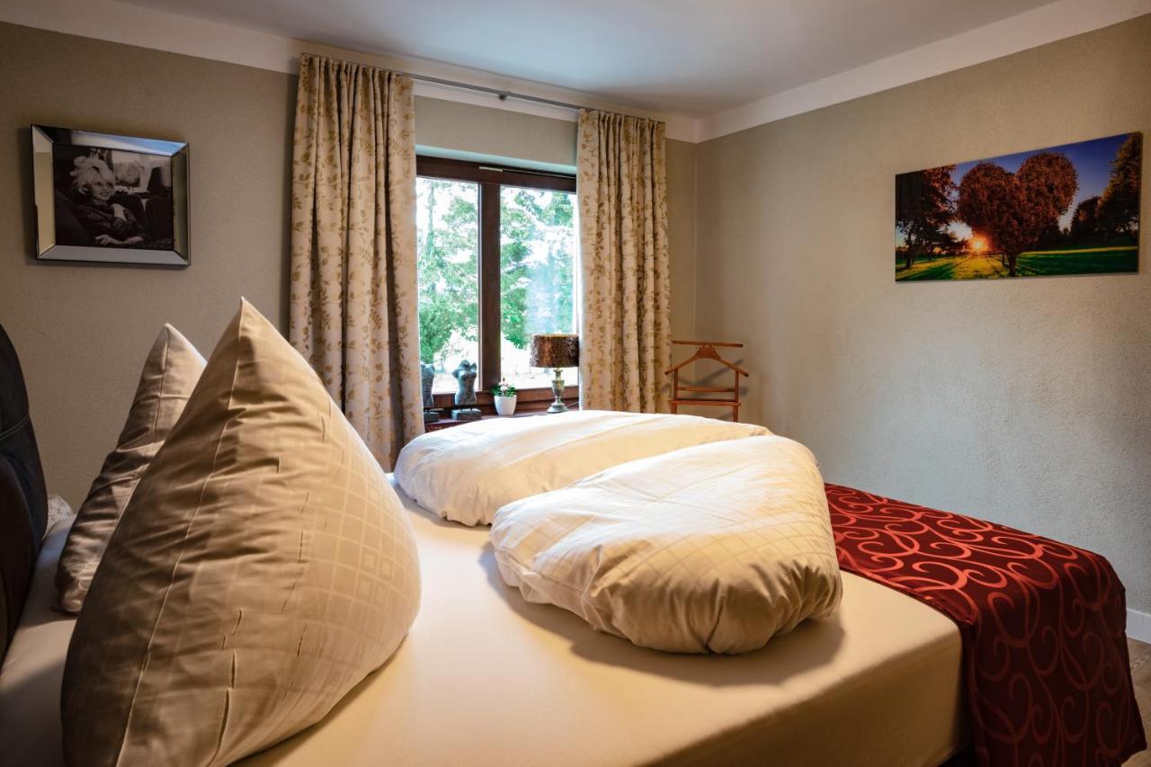 Hotel Hofgut Held à Prüm Extérieur photo