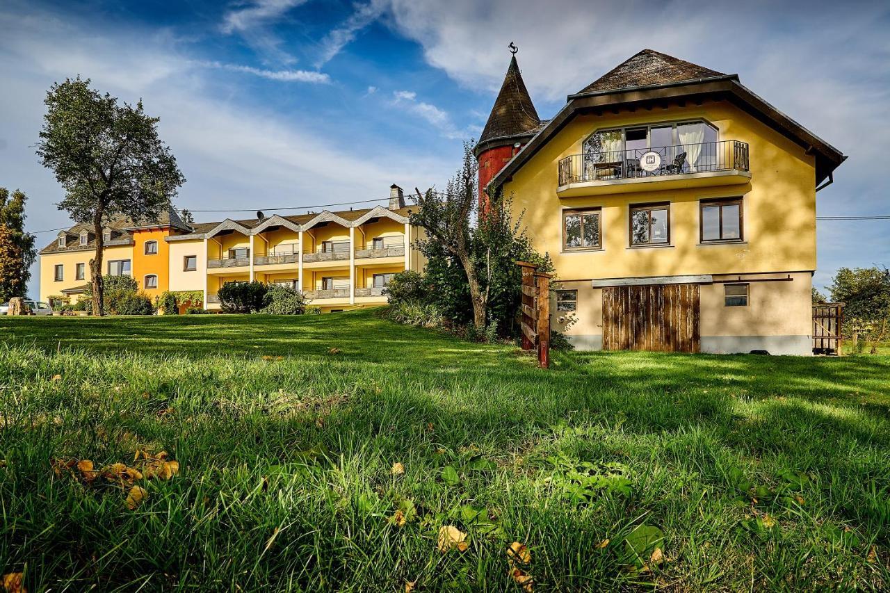 Hotel Hofgut Held à Prüm Extérieur photo