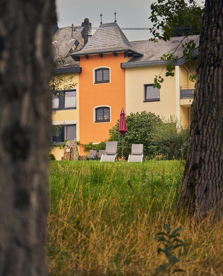 Hotel Hofgut Held à Prüm Extérieur photo